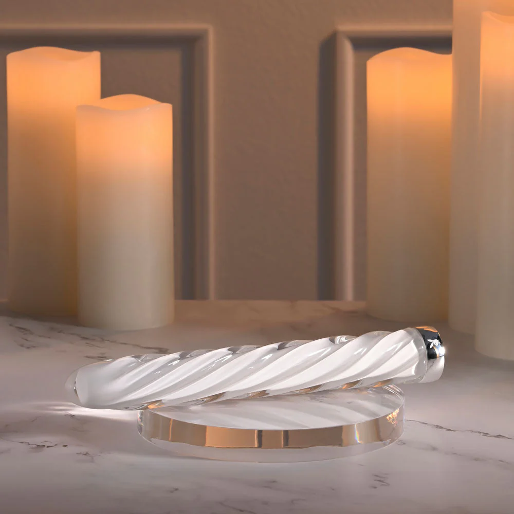 Playboy Pleasure IN A TWIST - White Glass 17.5 cm USB Rechargeable Vibrator - Image 4