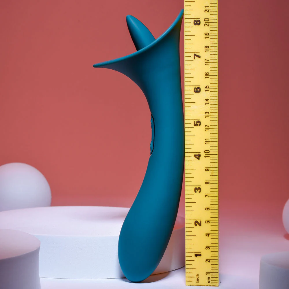 Playboy Pleasure TRUE INDULGENCE - Teal 21.3 cm USB Rechargeable Vibrator with Flicking Tip - Image 7