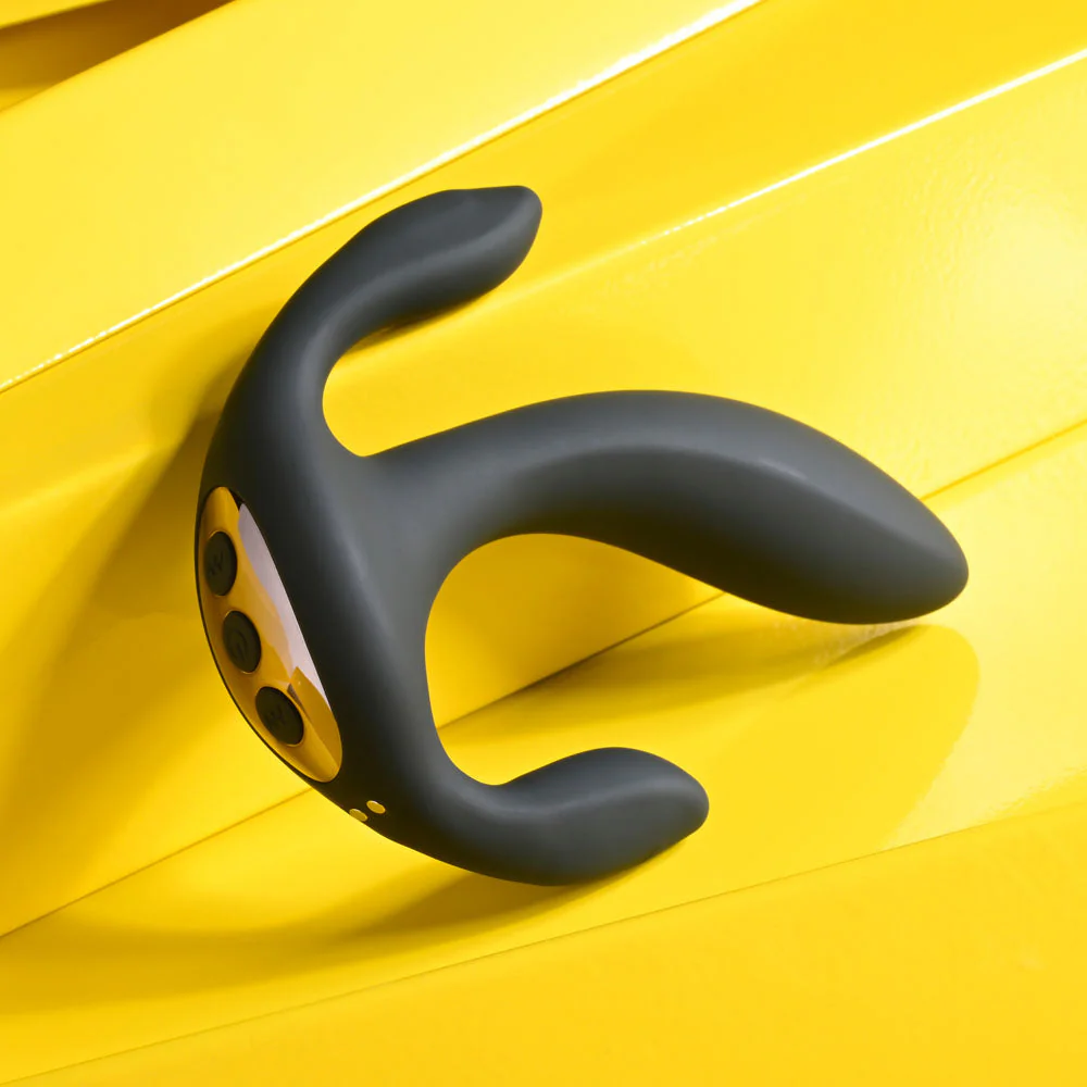 Playboy Pleasure TRIPLE THREAT - Black USB Rechargeable Triple Probe Vibrator - Image 5