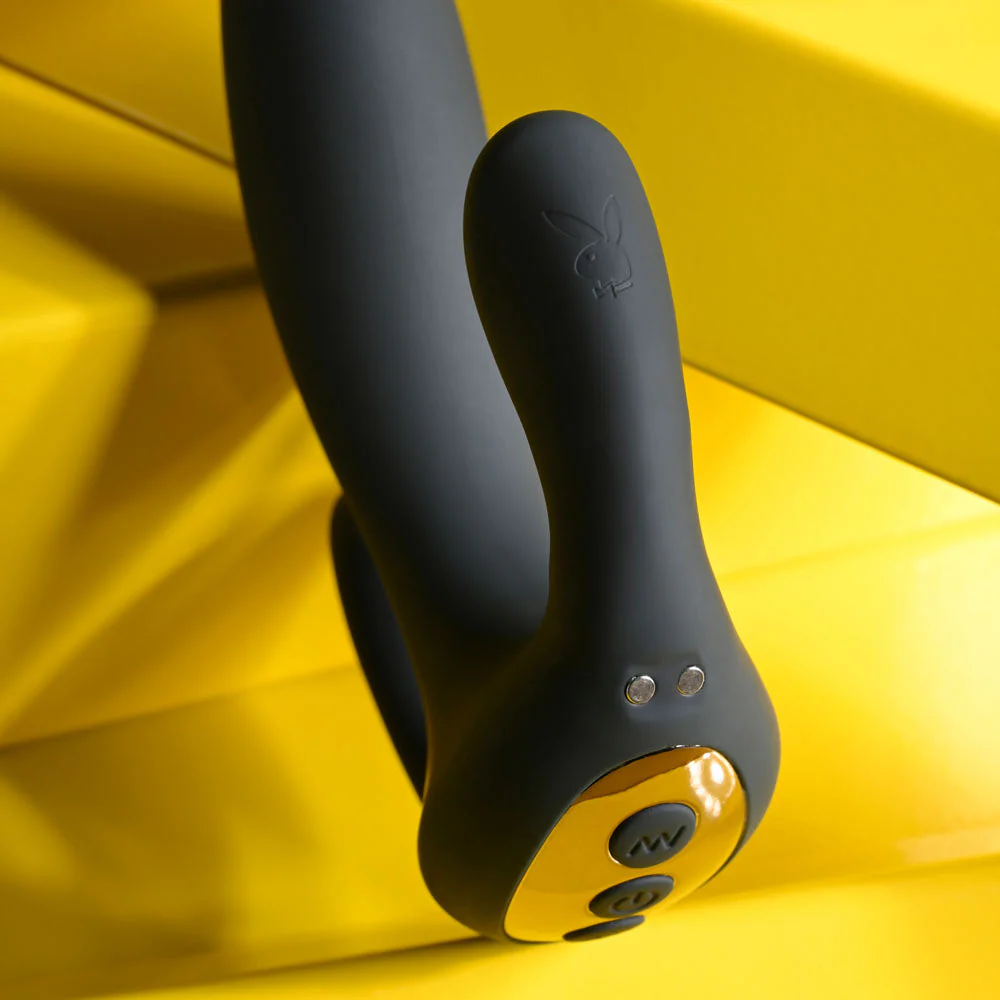 Playboy Pleasure TRIPLE THREAT - Black USB Rechargeable Triple Probe Vibrator - Image 6