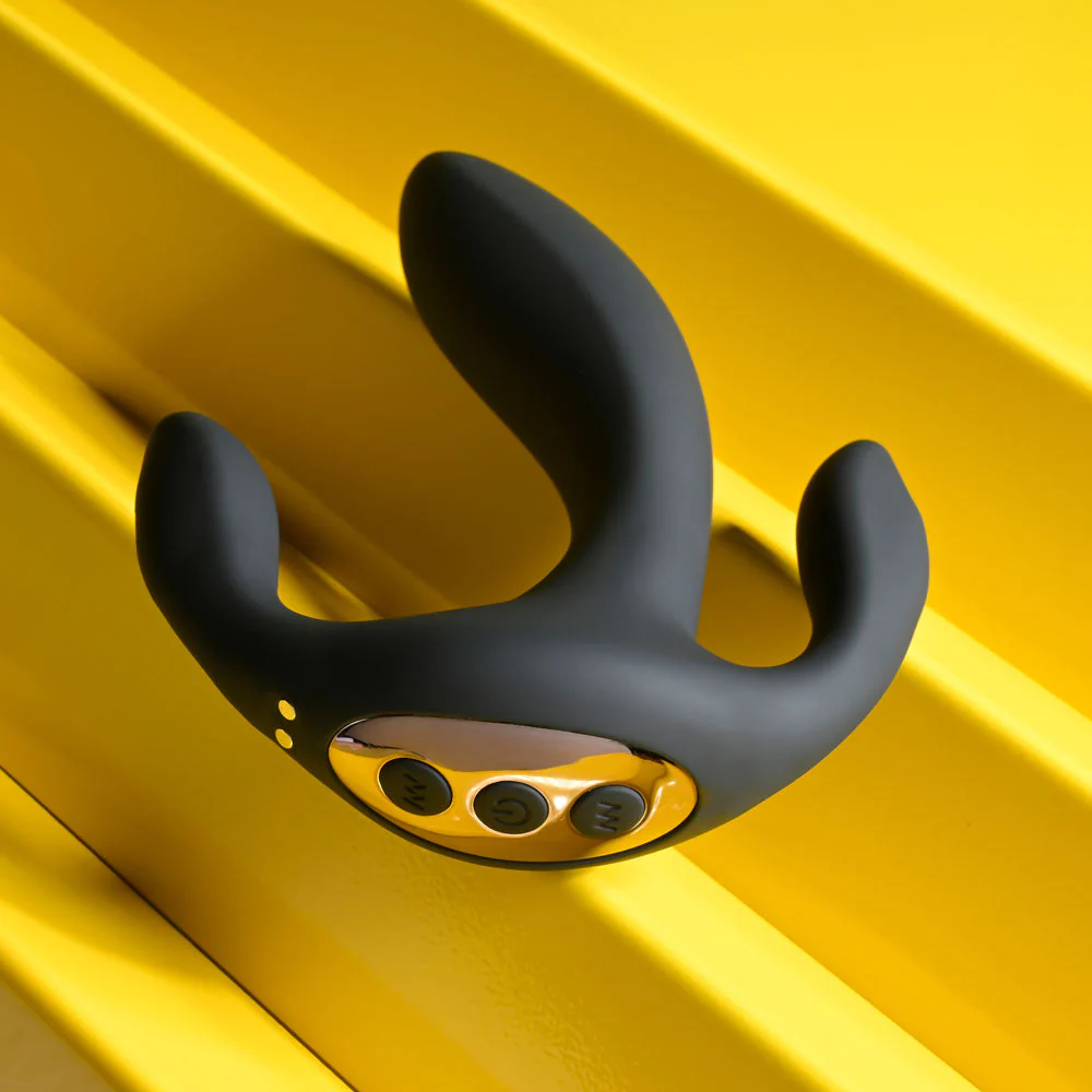 Playboy Pleasure TRIPLE THREAT - Black USB Rechargeable Triple Probe Vibrator - Image 7